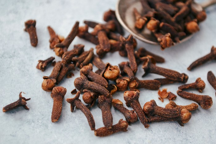 Clove (Cengkih)